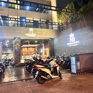 Royal Body Fitness – Gym Tân Phú Uy Tín Cho Nam Và Nữ
