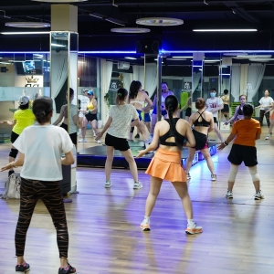 Group X Tại Royal Body Fitness – Khuấy Động Năng Lượng, Bứt Phá Cùng Tập Thể
