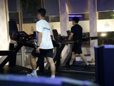 Royal Body Fitness – Phòng Gym Tân Phú Vì Cộng Đồng, Sức Khỏe Mỗi Ngày