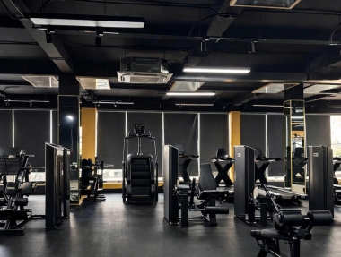Phòng Gym Sạch Sẽ Sang Trọng Ở Tân Phú – Trải Nghiệm Tập Luyện Đẳng Cấp Tại Royal Body Fitness